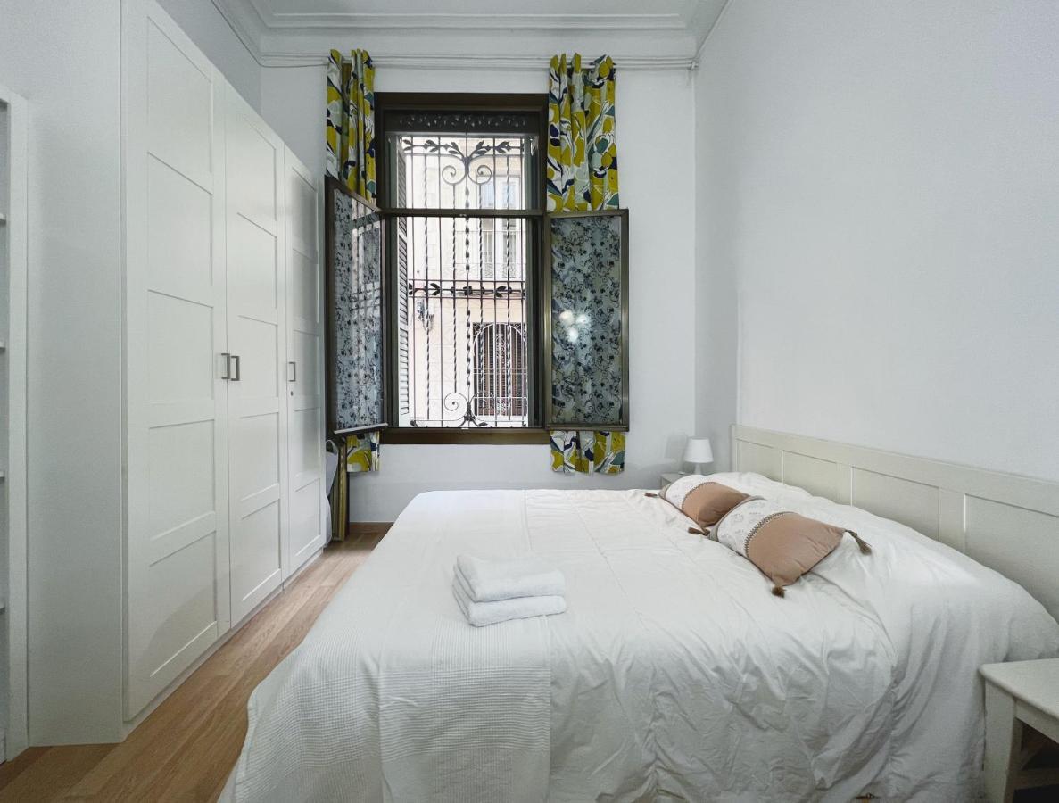 Stay U-Nique Apartment Maurici Serrahima Barcelona Eksteriør bilde